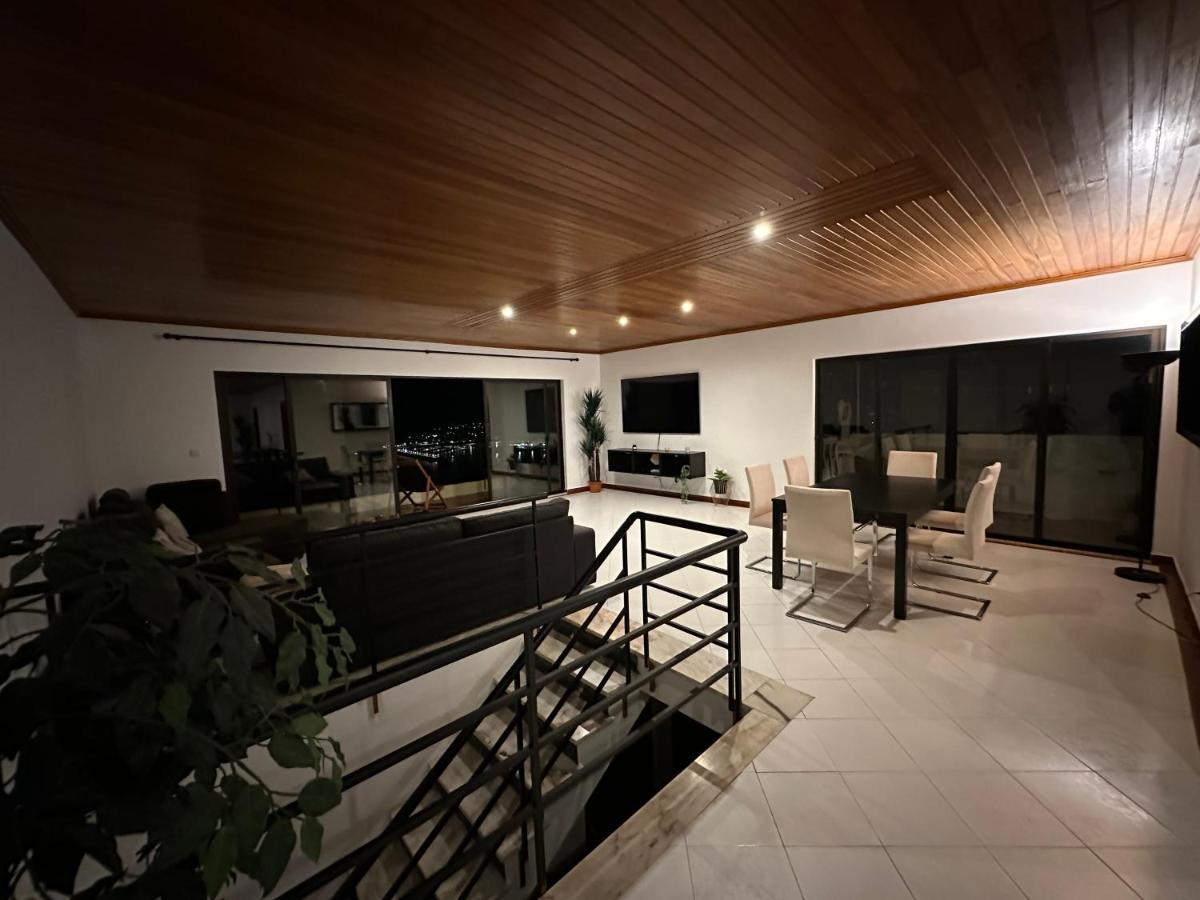 Penthouse Ocean View - Parking @center Appartamento Sesimbra